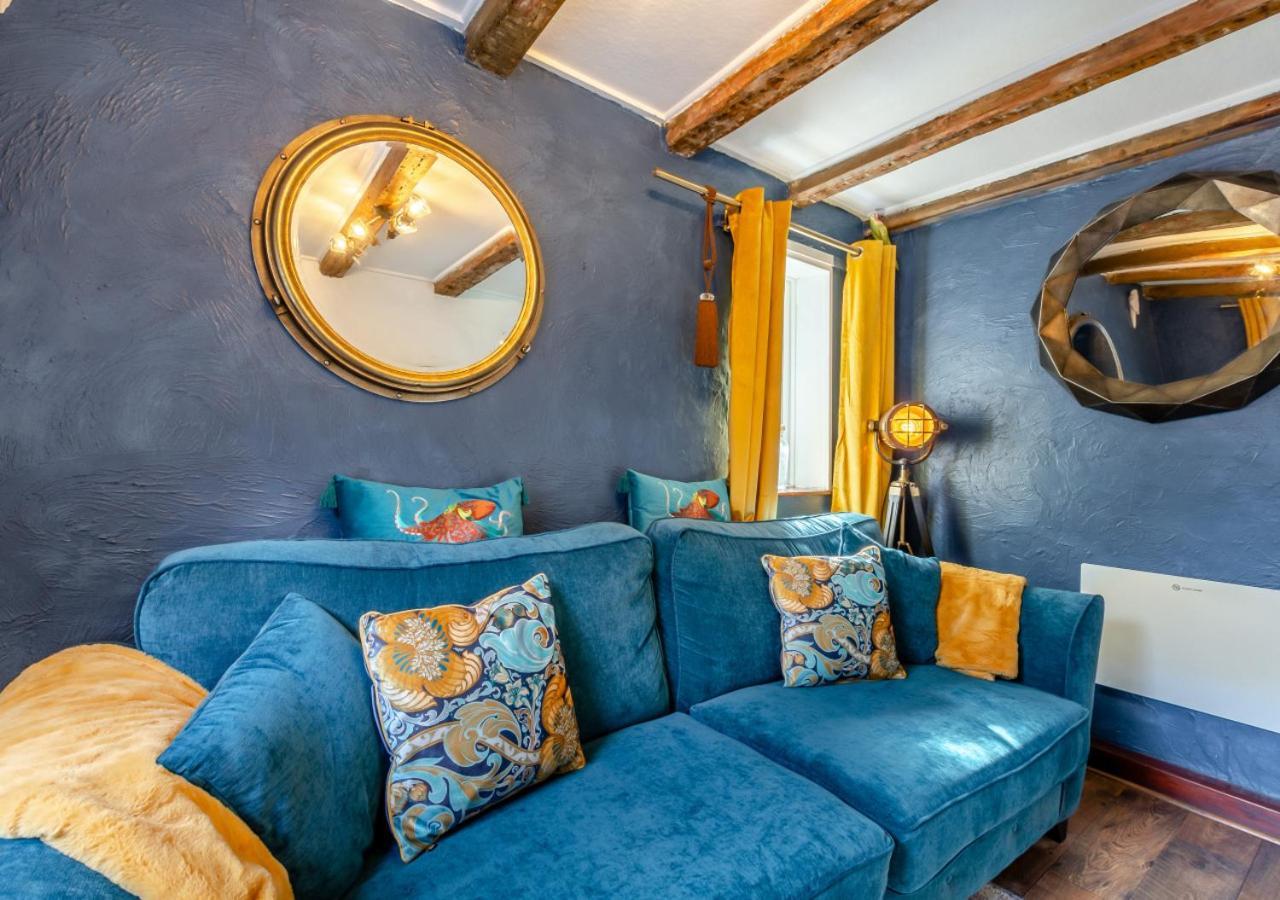 Вилла No 1 Pier Lane Уитби Экстерьер фото