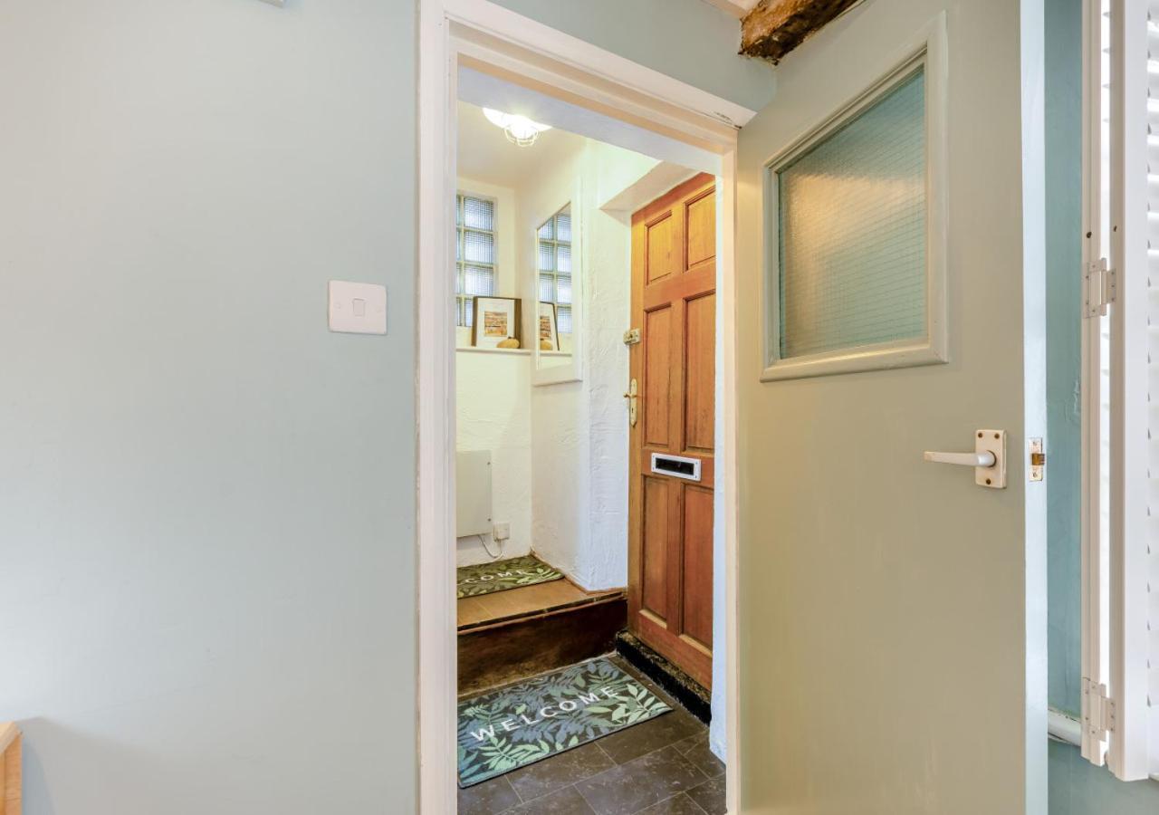 Вилла No 1 Pier Lane Уитби Экстерьер фото